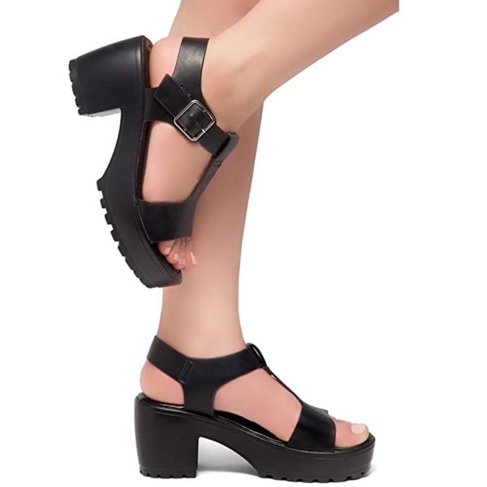 *PRICE LOWERED* Chunky Vegan Leather Black Platform Sandals